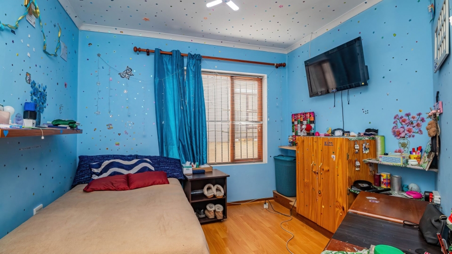 3 Bedroom Property for Sale in King George Park Western Cape